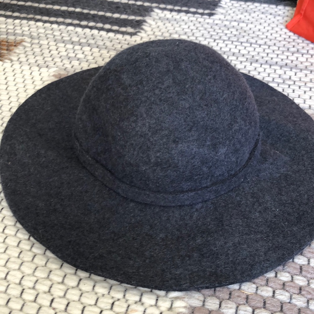 Hat - Picture 2 of 2